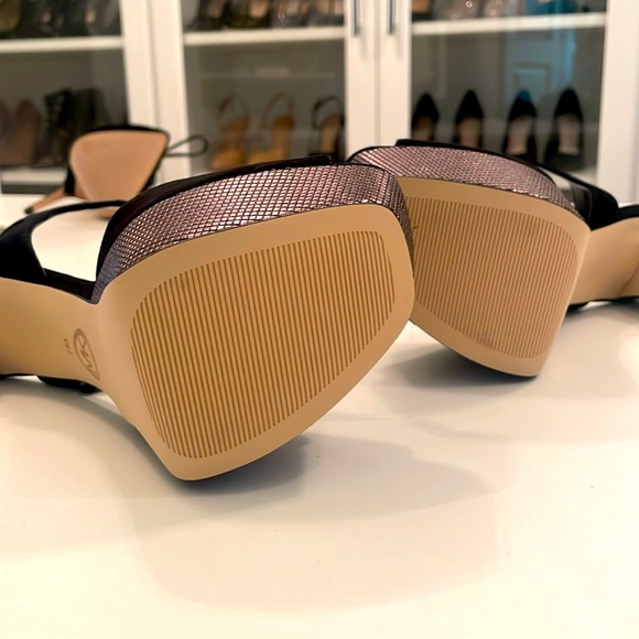 Michael Kors, suede platform open toe heels - Picture 4 of 5